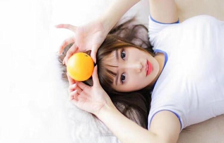 生活方式的丰满女邻居