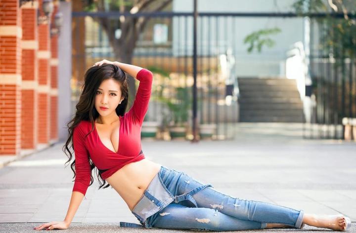 短视频中的厚嘴唇二哥